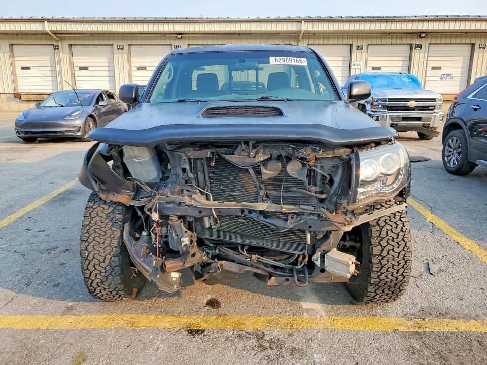 62969166 :رقم المزاد ، 5TEUU42N66Z177490 vin ، 2006 Toyota Tacoma مزاد بيع