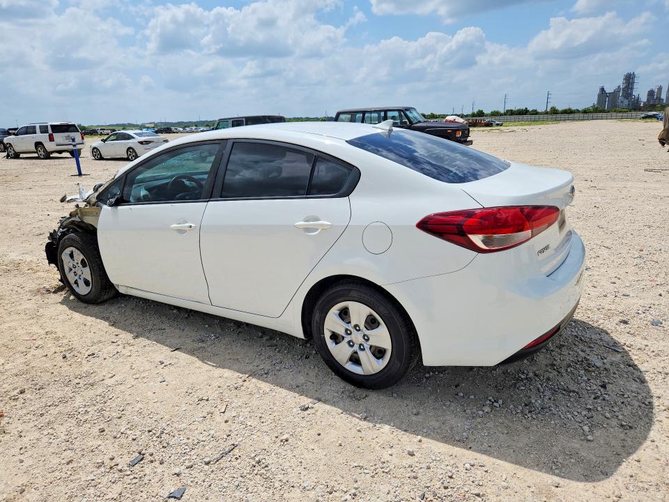 2017 Kia Forte მანქანა იყიდება აუქციონზე, vin: 3KPFK4A77HE076213, აუქციონის ნომერი: 62415166