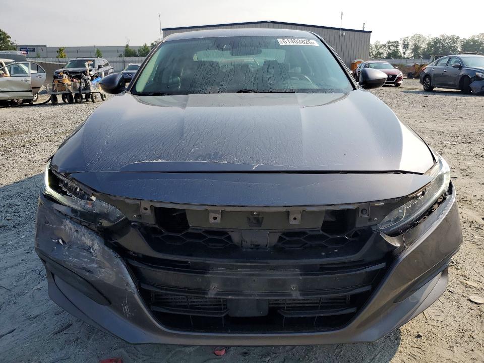61403826 :رقم المزاد ، 1HGCV1F13KA008046 vin ، 2019 Honda Accord مزاد بيع