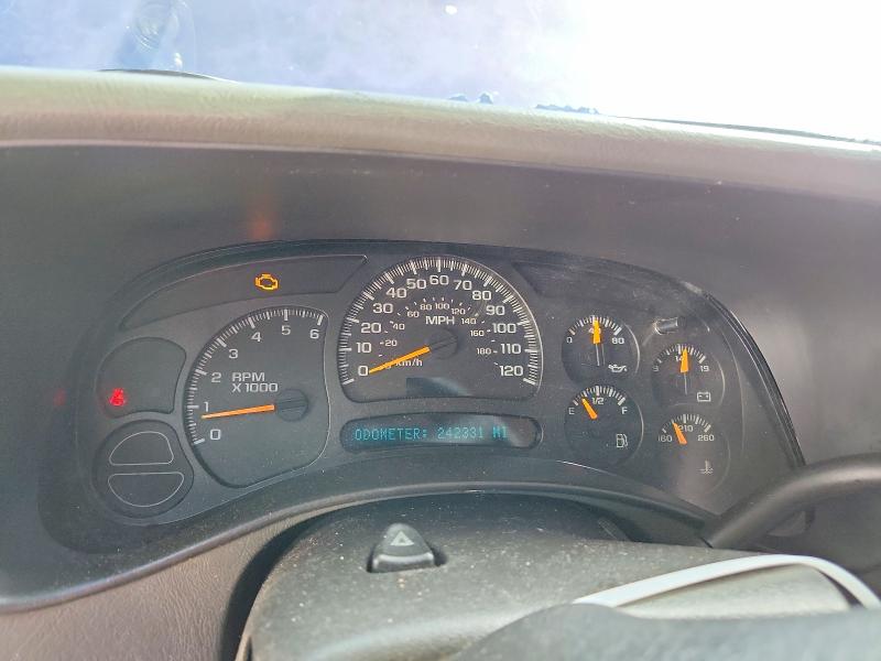 2004 Chevrolet Silverado მანქანა იყიდება აუქციონზე, vin: 2GCEC19T341353956, აუქციონის ნომერი: 61078396