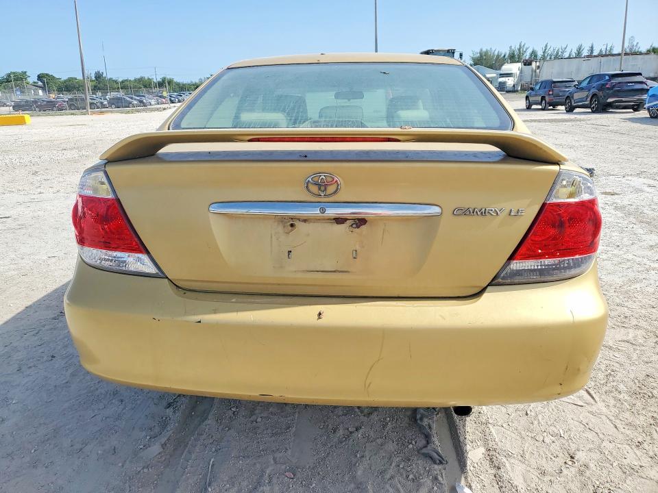 2005 Toyota Camry მანქანა იყიდება აუქციონზე, vin: 4T1BE32K15U069463, აუქციონის ნომერი: 60216806