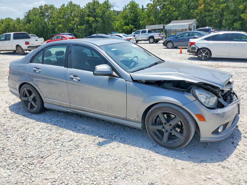 62120876 :رقم المزاد ، WDDGF54X59R071520 vin ، 2009 Mercedes-benz C مزاد بيع