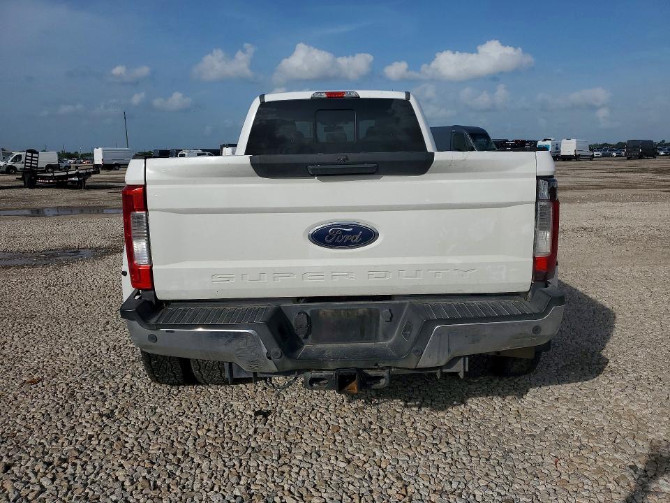 2017 Ford F350 მანქანა იყიდება აუქციონზე, vin: 1FT8W3DT1HEB45232, აუქციონის ნომერი: 60572346