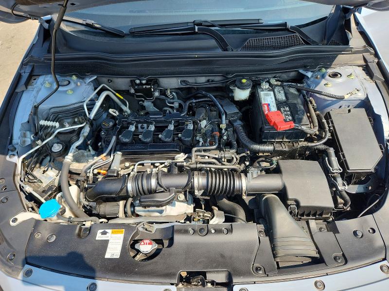 62528546 :رقم المزاد ، 1HGCV1F36NA112777 vin ، 2022 Honda Accord مزاد بيع