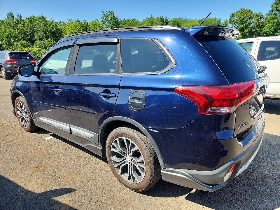 Продаж на аукціоні авто 2016 Mitsubishi Outlander, vin: JA4AZ3A35GZ037257, номер лоту: 62562766