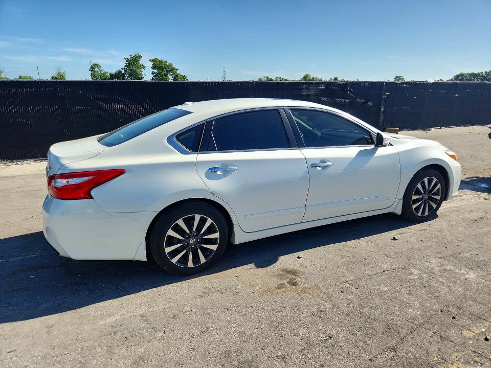 Продажа на аукционе авто 2016 Nissan Altima, vin: 1N4AL3AP0GC273740, номер лота: 61989316