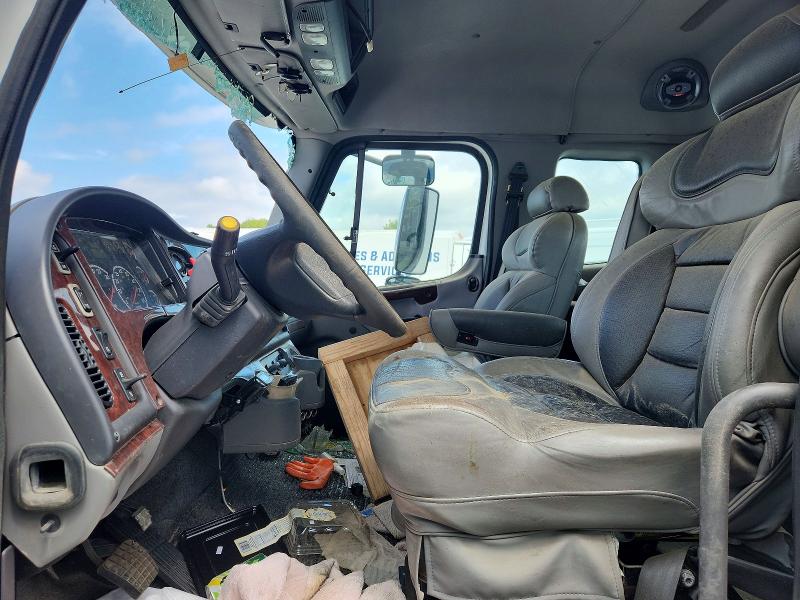 Продажа на аукционе авто 2007 Freightliner M2, vin: 1FVACVCS57HW31851, номер лота: 53904596