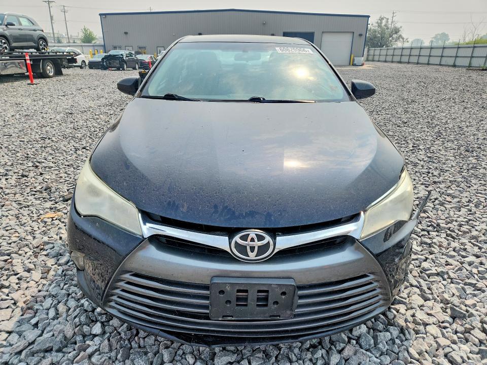 60629966 :رقم المزاد ، 4T4BF1FK4FR508206 vin ، 2015 Toyota Camry مزاد بيع