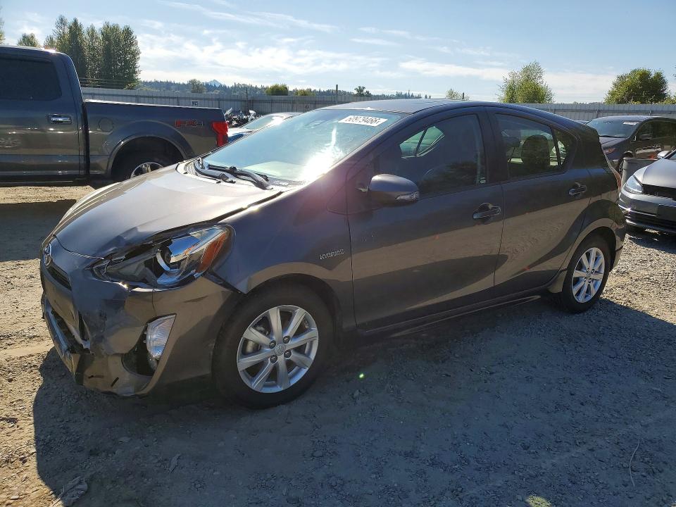 60979466 :رقم المزاد ، JTDKDTB31H1595369 vin ، 2017 Toyota Prius C مزاد بيع