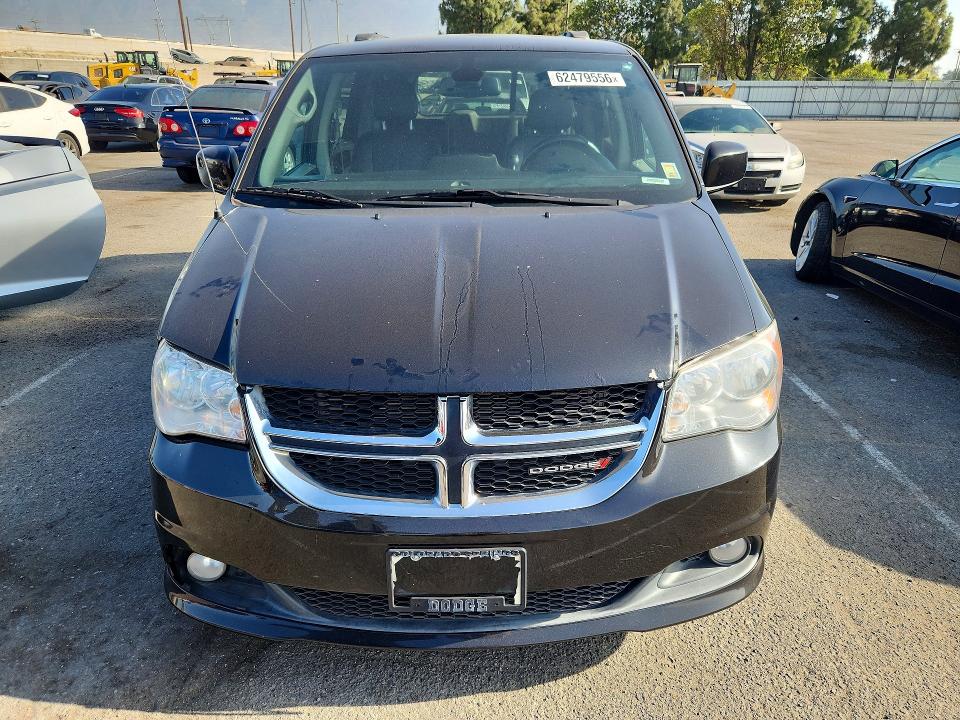62479556 :رقم المزاد ، 2C4RDGCG1KR642913 vin ، 2019 Dodge Grand Caravan مزاد بيع