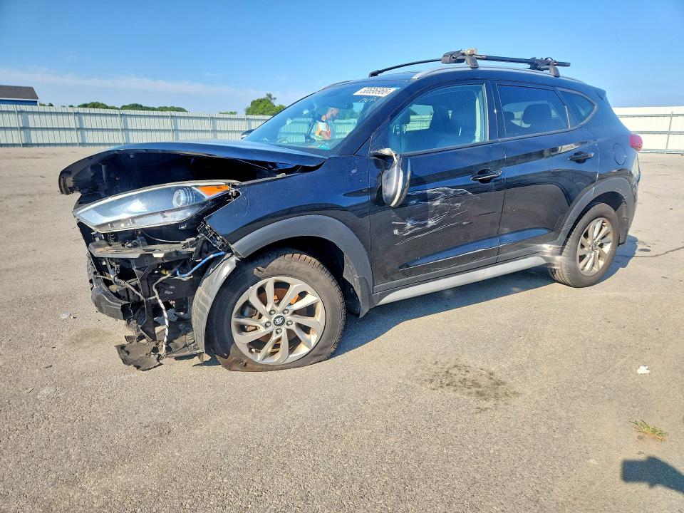 58696966 :رقم المزاد ، KM8J33A44HU381026 vin ، 2017 Hyundai Tucson مزاد بيع