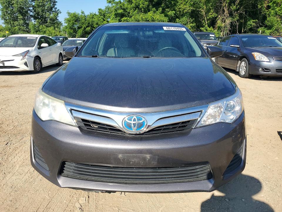 2014 Toyota Camry Hybrid მანქანა იყიდება აუქციონზე, vin: 4T1BD1FK2EU110295, აუქციონის ნომერი: 60119466