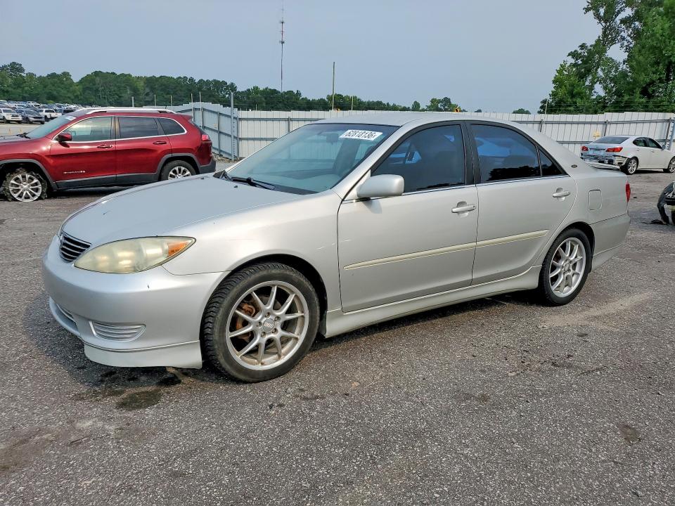 2005 Toyota Camry მანქანა იყიდება აუქციონზე, vin: 4T1BE32K85U068102, აუქციონის ნომერი: 62818136