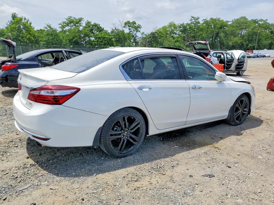 2016 Honda Accord მანქანა იყიდება აუქციონზე, vin: 1HGCR3F80GA008736, აუქციონის ნომერი: 61710226