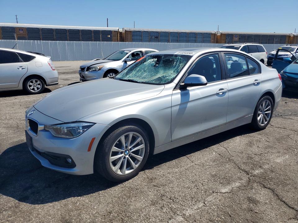 2018 Bmw 320 მანქანა იყიდება აუქციონზე, vin: WBA8A9C57JAH12335, აუქციონის ნომერი: 61334556