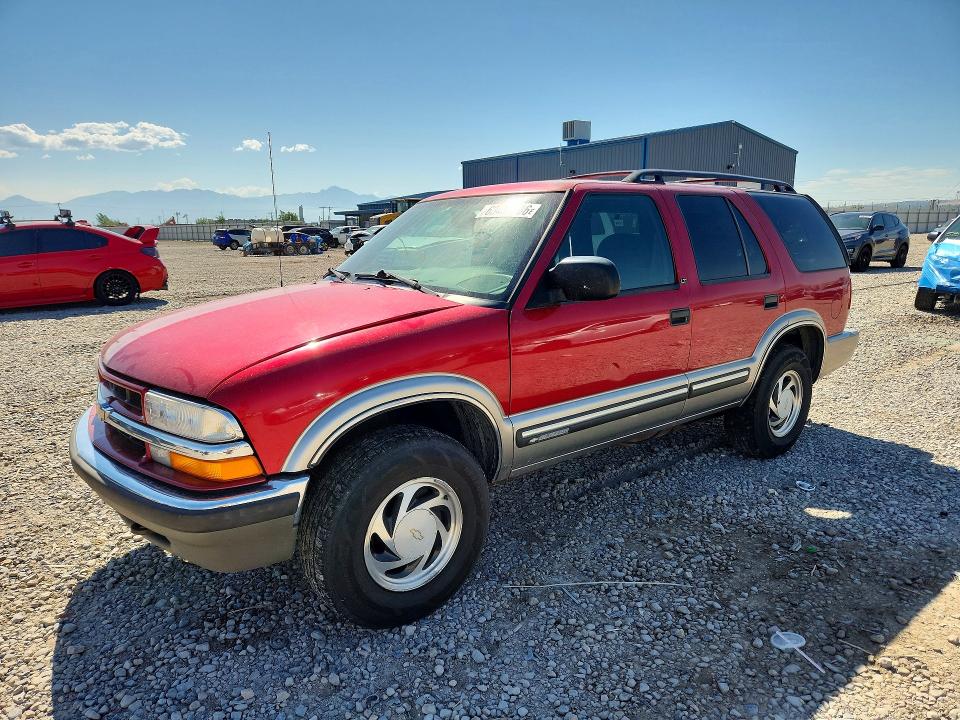 63428086 :رقم المزاد ، 1GNDT13W7Y2385532 vin ، 2000 Chevrolet Blazer مزاد بيع