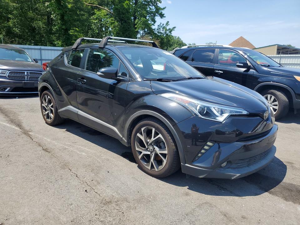 60774156 :رقم المزاد ، NMTKHMBX1JR054911 vin ، 2018 Toyota C-hr مزاد بيع