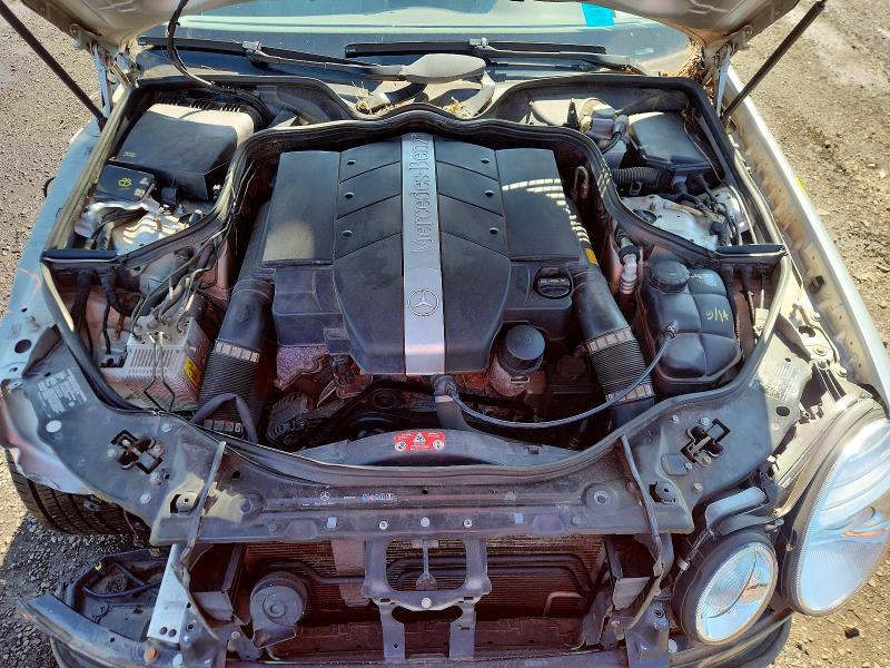61918276 :رقم المزاد ، WDBUH65J84A438696 vin ، 2004 Mercedes-benz E مزاد بيع
