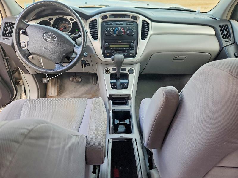 2005 Toyota Highlander მანქანა იყიდება აუქციონზე, vin: JTEGP21AX50081816, აუქციონის ნომერი: 61111826