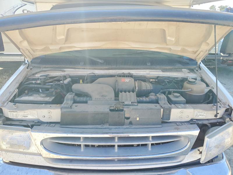61579236 :رقم المزاد ، 1FDXE45S72HB48101 vin ، 2002 Ford E450 مزاد بيع