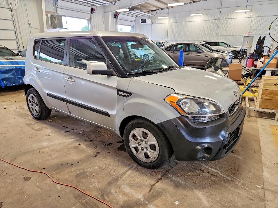 2013 Kia Soul მანქანა იყიდება აუქციონზე, vin: KNDJT2A59D7768736, აუქციონის ნომერი: 59128896
