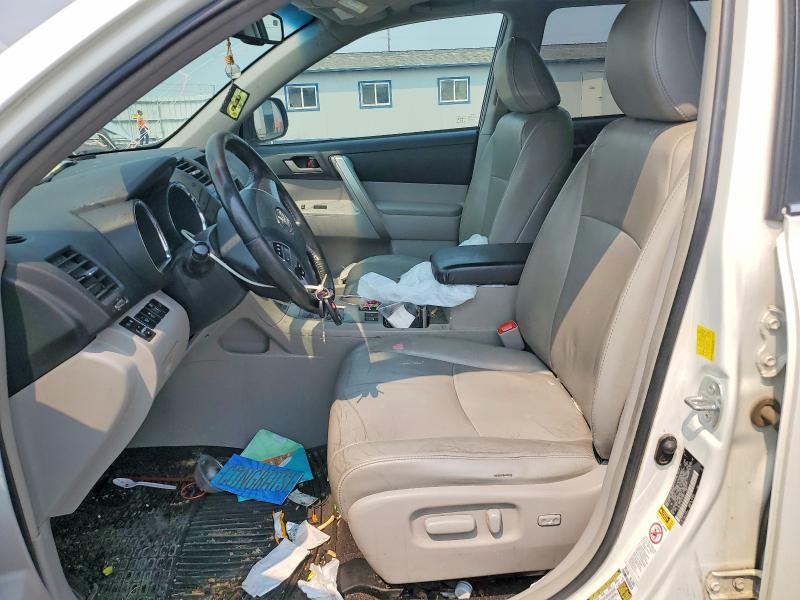 61764966 :رقم المزاد ، 5TDBK3EH1BS075681 vin ، 2011 Toyota Highlander مزاد بيع