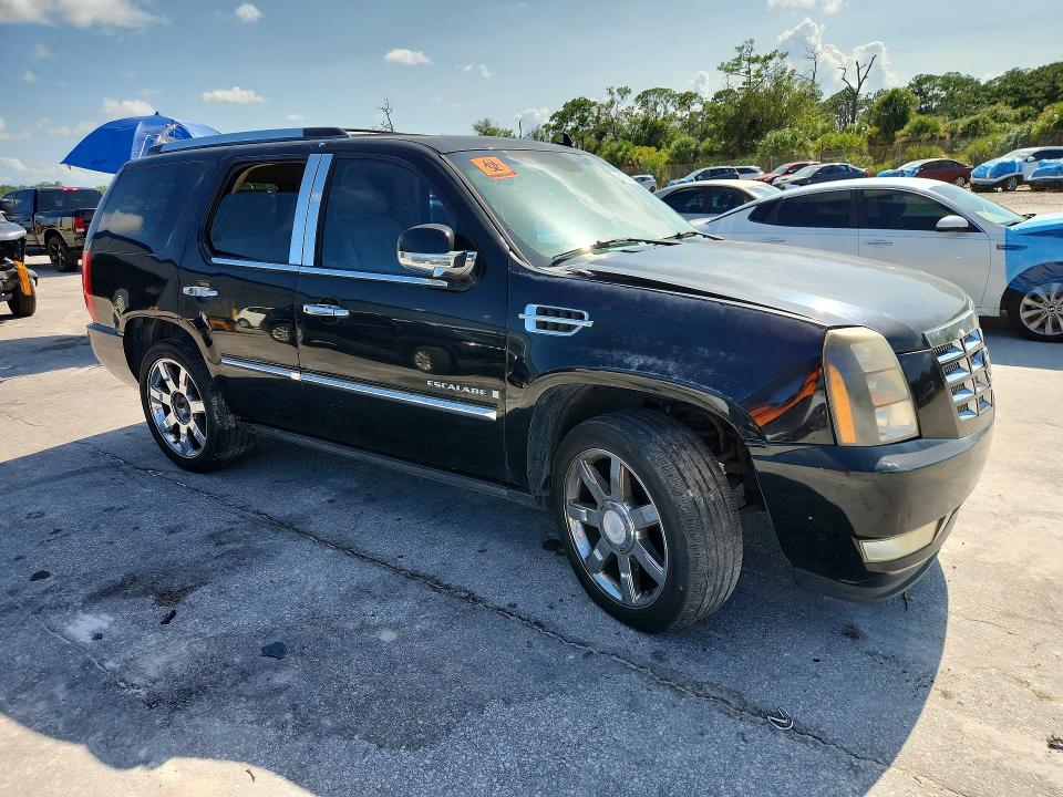 61736496 :رقم المزاد ، 1GYEC63818R105150 vin ، 2008 Cadillac Escalade مزاد بيع
