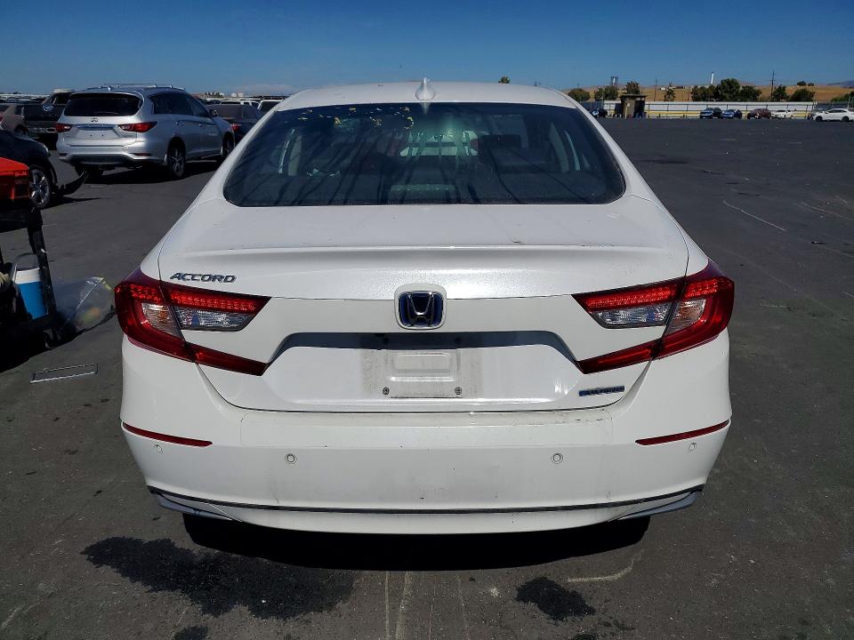 60232316 :رقم المزاد ، 1HGCV3F54NA003585 vin ، 2022 Honda Accord مزاد بيع