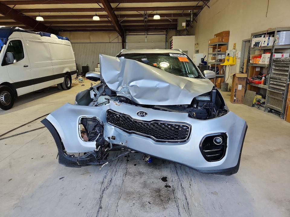 Aukcja sprzedaży 2018 Kia Sportage, vin: KNDPMCAC1J7410988, numer aukcji: 60825036