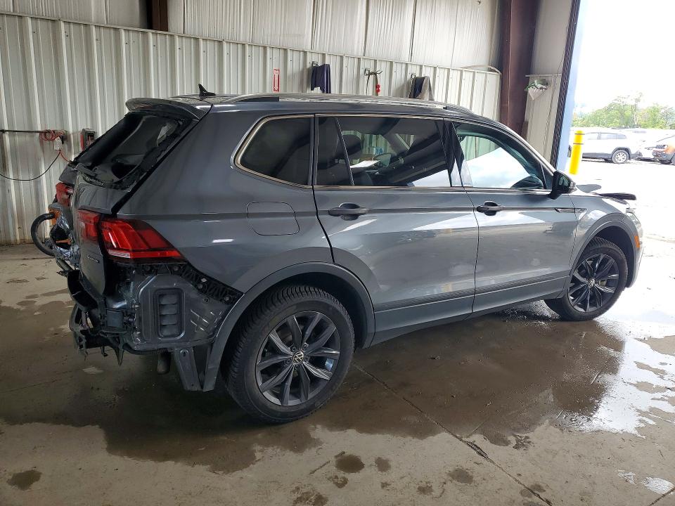 62460076 :رقم المزاد ، 3VV2B7AXXNM042401 vin ، 2022 Volkswagen Tiguan مزاد بيع