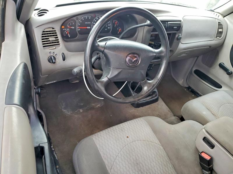 61412016 :رقم المزاد ، 4F4YR12D31TM25640 vin ، 2001 Mazda B2300 مزاد بيع