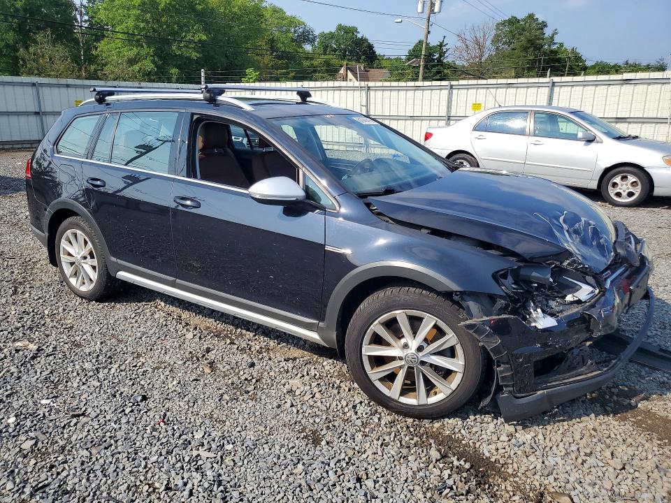 Продажа на аукционе авто 2017 Volkswagen Golf Alltrack, vin: 3VWH17AU7HM541398, номер лота: 61741416