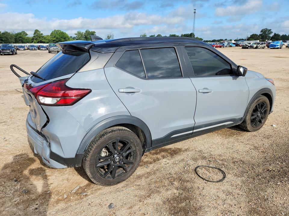 61878646 :رقم المزاد ، 3N1CP5DV2ML538058 vin ، 2021 Nissan Kicks مزاد بيع
