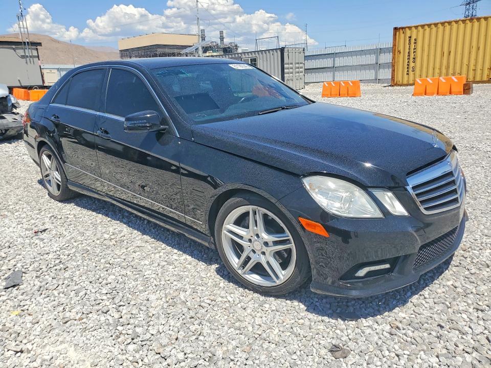 61180546 :رقم المزاد ، WDDHF5GBXBA417442 vin ، 2011 Mercedes-benz E مزاد بيع