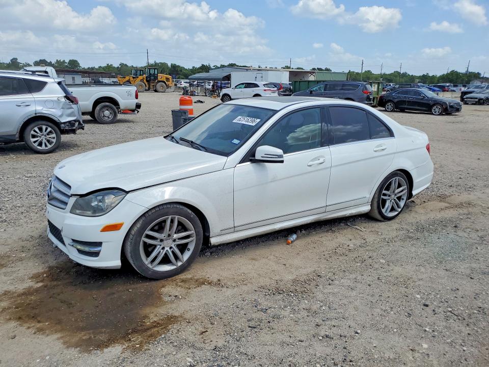 62516396 :رقم المزاد ، WDDGF4HB4DG095496 vin ، 2013 Mercedes-benz C مزاد بيع