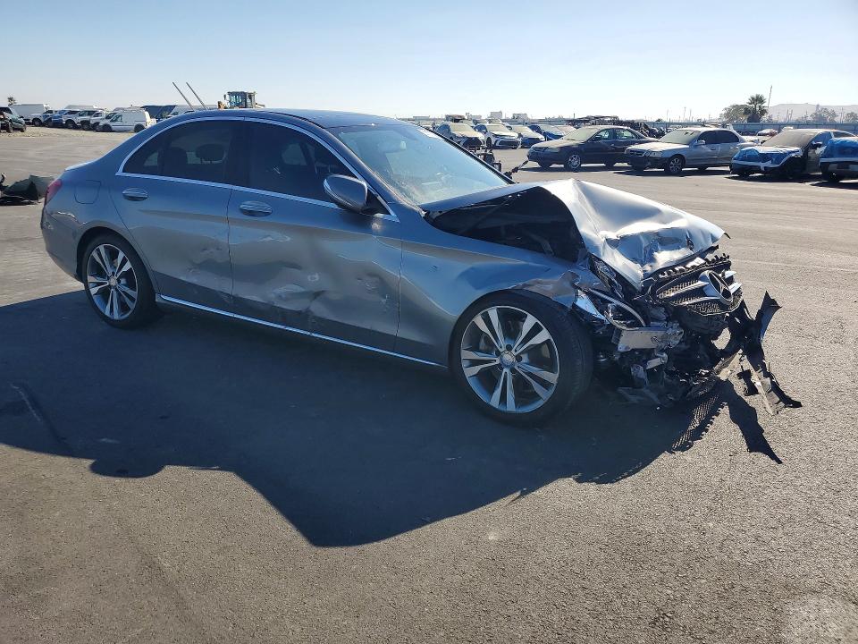 Продажа на аукционе авто 2015 Mercedes-benz C, vin: 55SWF4JBXFU073448, номер лота: 63182366