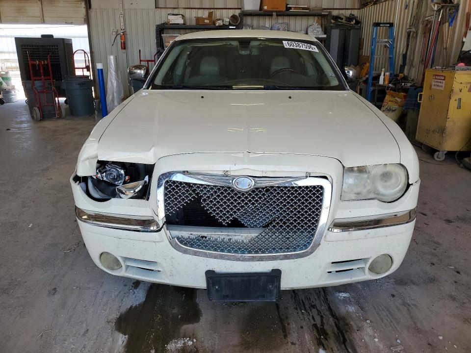2010 Chrysler 300 მანქანა იყიდება აუქციონზე, vin: 2C3CA3CV8AH137515, აუქციონის ნომერი: 60387596