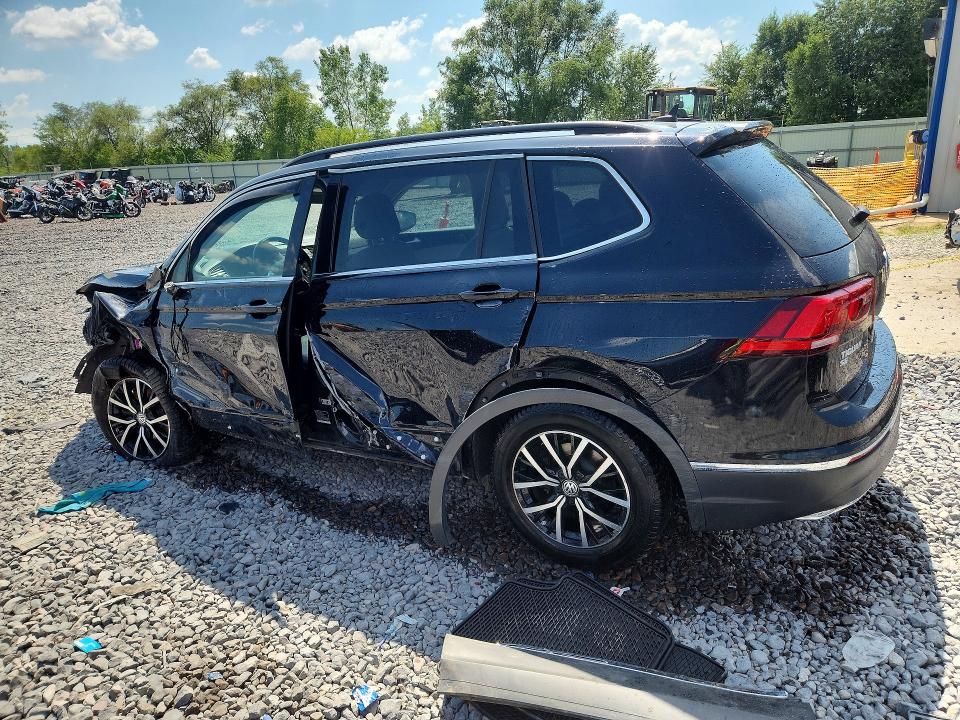 61040846 :رقم المزاد ، 3VV3B7AX4MM125129 vin ، 2021 Volkswagen Tiguan مزاد بيع