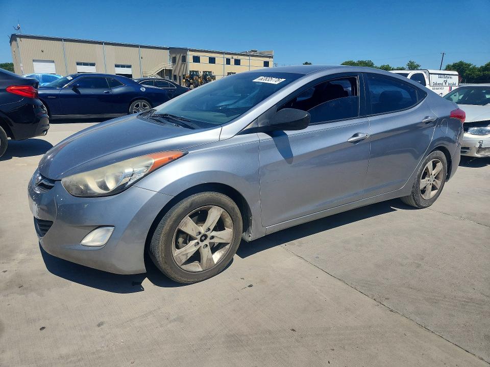 2013 Hyundai Elantra მანქანა იყიდება აუქციონზე, vin: KMHDH4AE1DU742249, აუქციონის ნომერი: 62835776