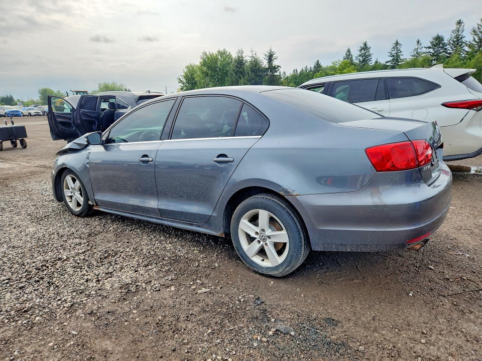 59103546 :رقم المزاد ، 3VWDL7AJXBM031925 vin ، 2011 Volkswagen Jetta مزاد بيع