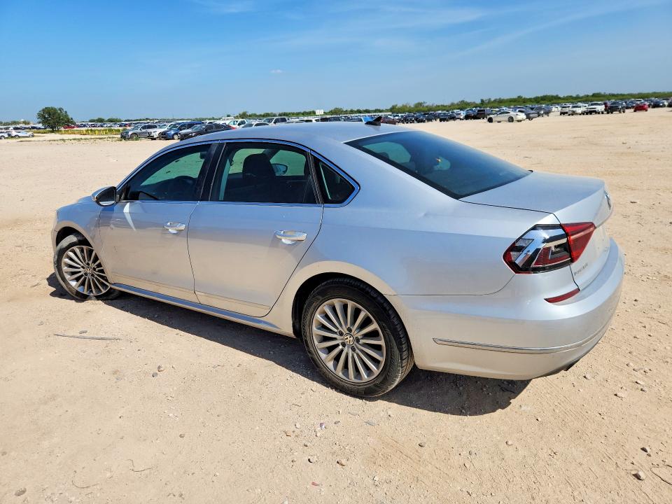 Продажа на аукционе авто 2017 Volkswagen Passat, vin: 1VWBT7A39HC012821, номер лота: 61311366