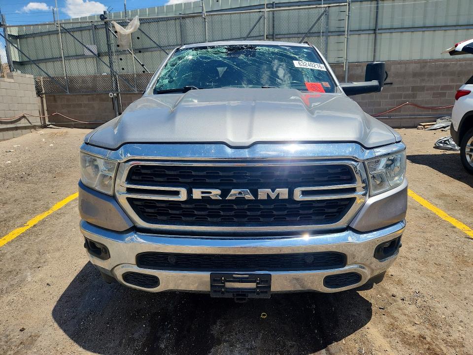 63240216 :رقم المزاد ، 1C6RREBG7NN168062 vin ، 2022 Ram 1500 مزاد بيع