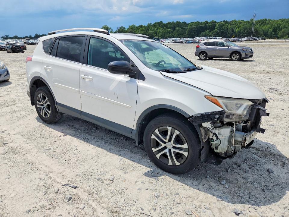 61436616 :رقم المزاد ، 2T3BFREV0JW748941 vin ، 2018 Toyota Rav4 مزاد بيع
