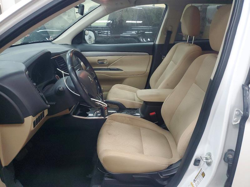 61005706 :رقم المزاد ، JA4AD3A37HZ005491 vin ، 2017 Mitsubishi Outlander مزاد بيع
