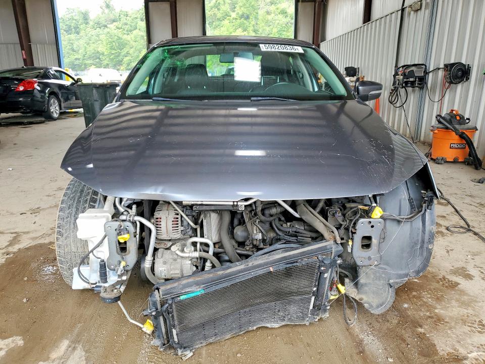 59820836 :رقم المزاد ، 3VWBP7AJXDM386009 vin ، 2013 Volkswagen Jetta مزاد بيع