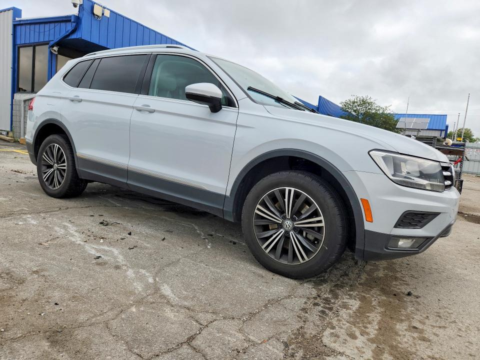 Продаж на аукціоні авто 2018 Volkswagen Tiguan, vin: 3VV3B7AX9JM018380, номер лоту: 62208156