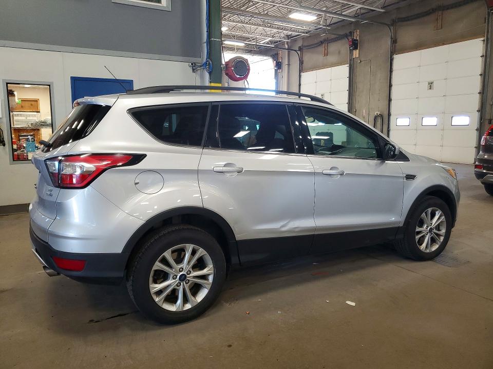 59399666 :رقم المزاد ، 1FMCU9GD7JUB62213 vin ، 2018 Ford Escape مزاد بيع