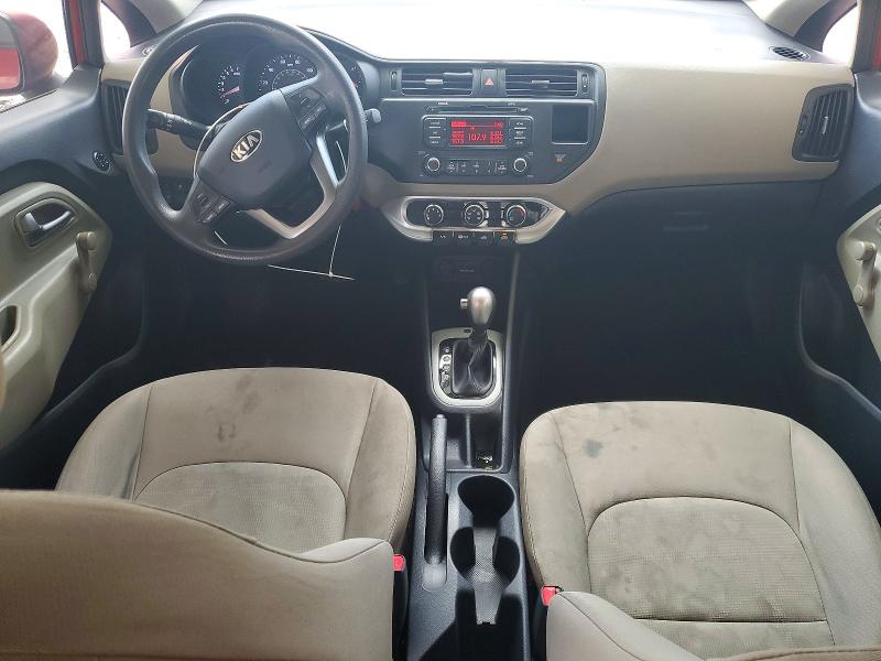62310686 :رقم المزاد ، KNADM4A33F6464800 vin ، 2015 Kia Rio مزاد بيع