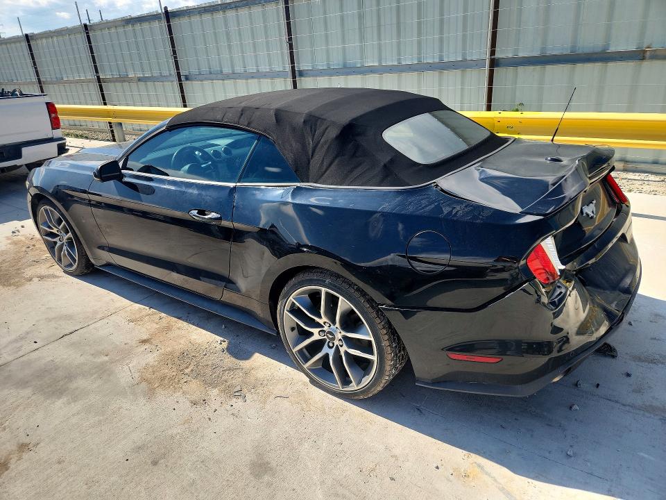 Продаж на аукціоні авто 2017 Ford Mustang, vin: 1FATP8UHXH5213176, номер лоту: 61076306