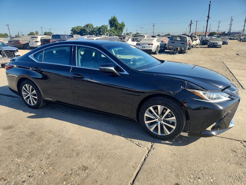 2019 Lexus Es მანქანა იყიდება აუქციონზე, vin: 58AB21B16KU003872, აუქციონის ნომერი: 60187726